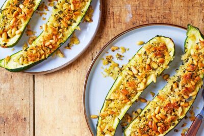 Stuffed baked courgettes with garlic and herb crumbs and pine nuts 79dbfac RecetasPopulares.com 27