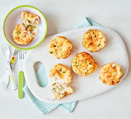 Receta para niños pequeños: mini muffins de huevo y verduras