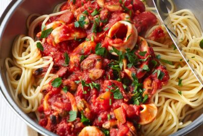 spaghetti smoky tomato seafood sauce 030e4f5 RecetasPopulares.com 3
